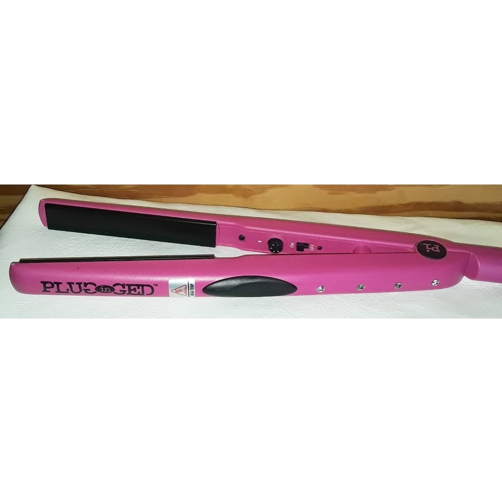 Plugged In Pink Gem Flat Iron